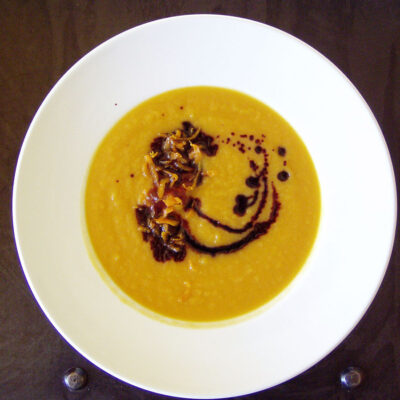 Süßkartoffel-Rettichsuppe mit Holunderessig